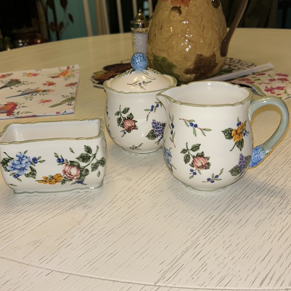 Princess House Floral Ceramic Sugar packet, Creamer and Sugar bowl set. - Picture 4 of 5